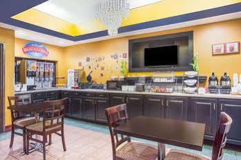 Red Roof Inn ジェサップ エクステリア 写真